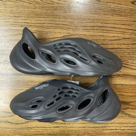 adidas Yeezy Foam RNNR Onyx 2024 Size 14 Mens Black Shoes / Slides NEW main image 5